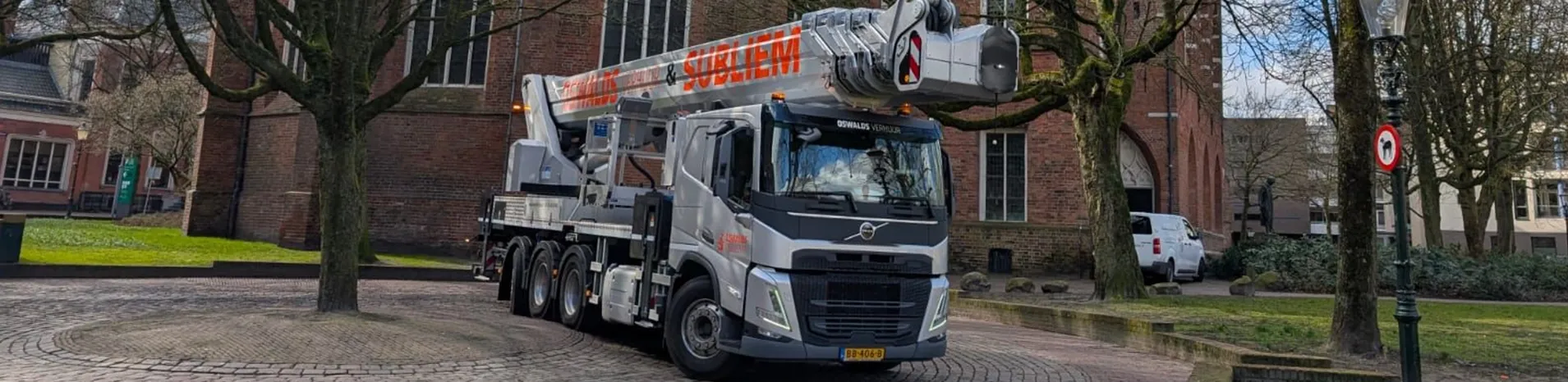 Vrachtwagenhoogwerkers huren - Oswalds Verhuur